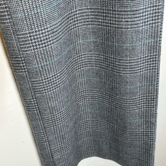 L.L. Bean Classic Fit Gray Plaid 100% Cotton Fully Lined Career Trousers Sz 10 - Picture 5 of 11